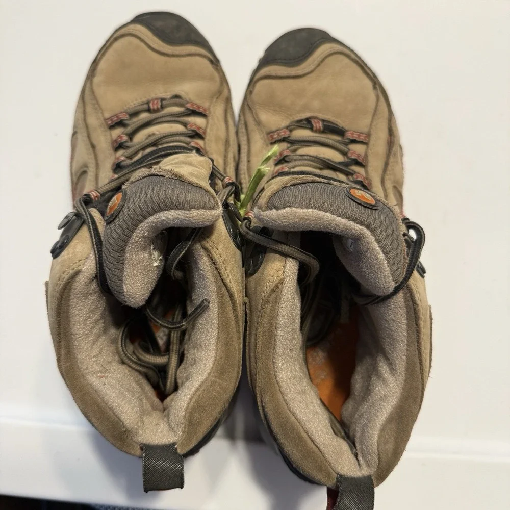 Merrell Beige Radius Mid W/Vibram Sole Waterproof Lace Up Hiking Boots Size 7.5